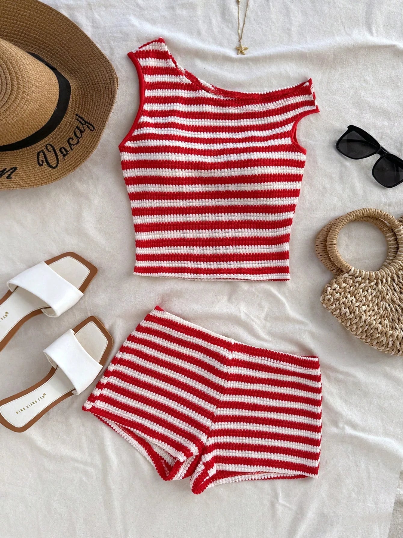 Conjunto de regata e shorts listrados em estilo europeu e americano - Avantche Ofc