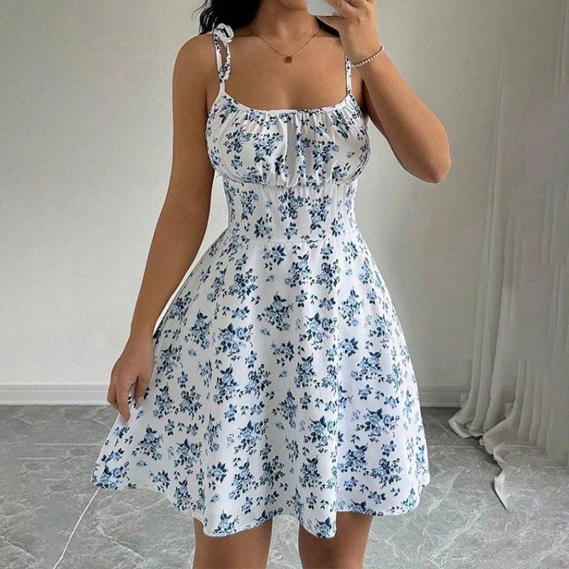 Vestido curto de praia feminino com estampa floral. - Avantche Ofc